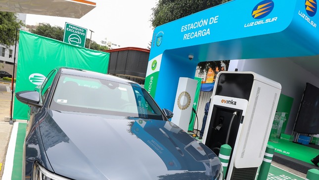 Ministerio de la Producción impulsará conversión de vehículos a motores eléctricos